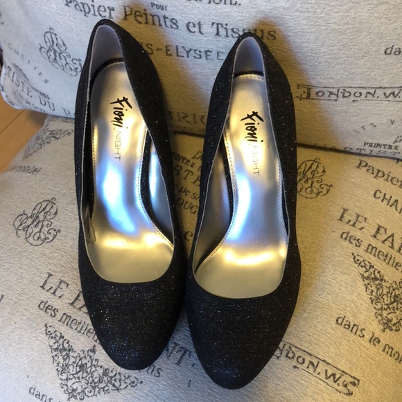Fioni Night Black Sparkle heels- New without tags. Size 7W wide - Picture 2 of 6